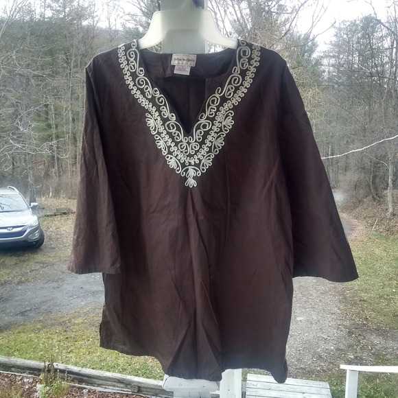 Women's Brown Blouse w/White Trim - Picture 1 of 6